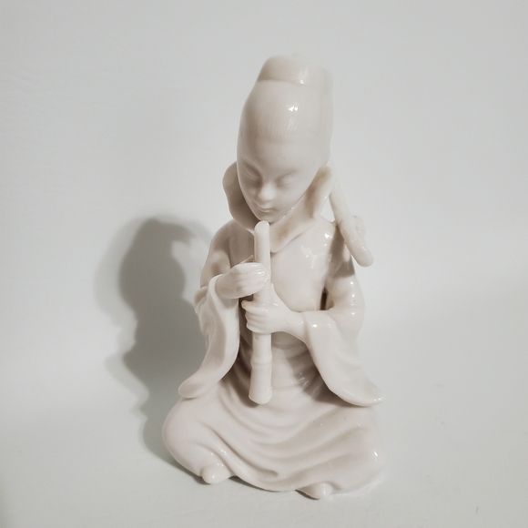 Ardalt White Porcelain Asian Musician Flute Figurine Lenwile Japan Verithin - Picture 1 of 6